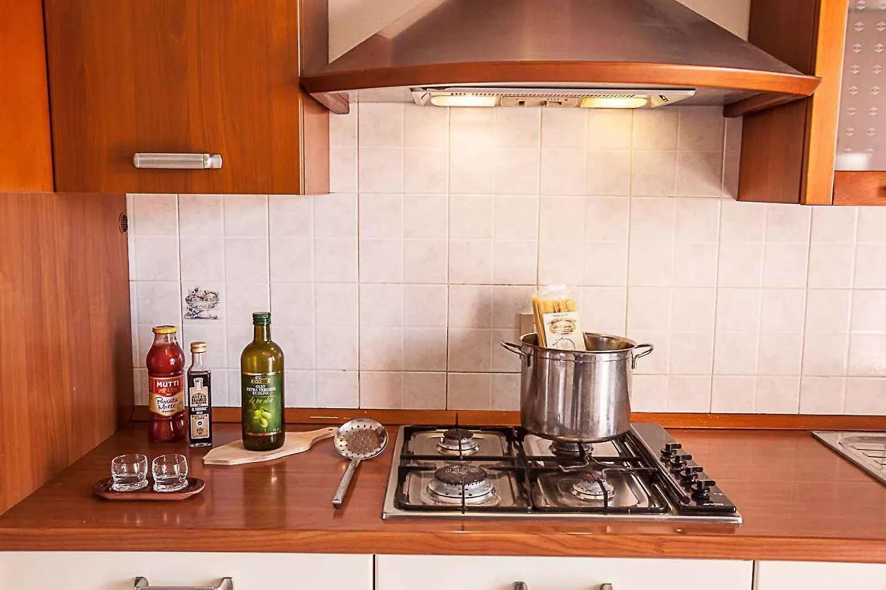 Apartment In Rosolina Mare 25085