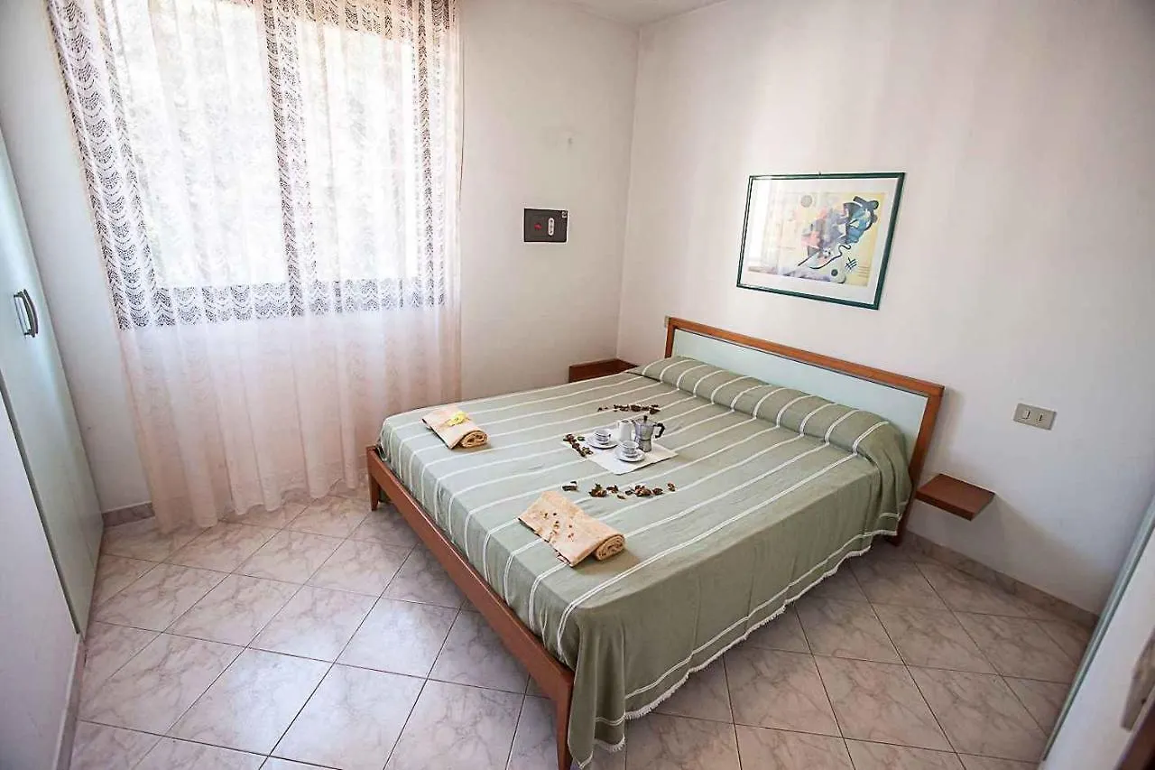 Apartment In Rosolina Mare 25085